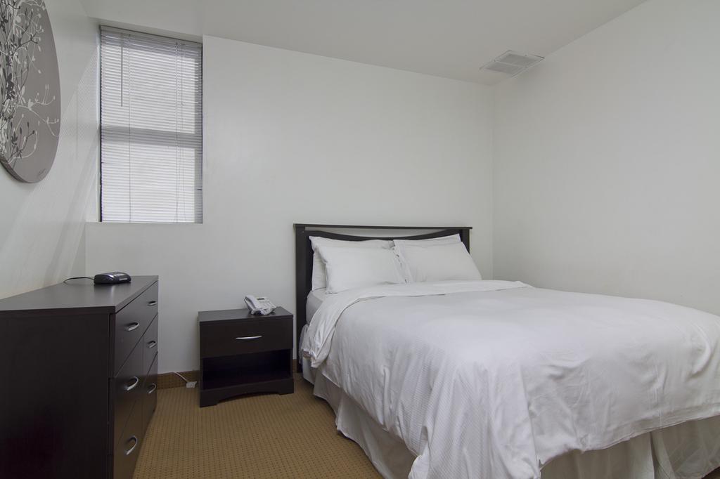 Metro Apartments New York Exterior photo